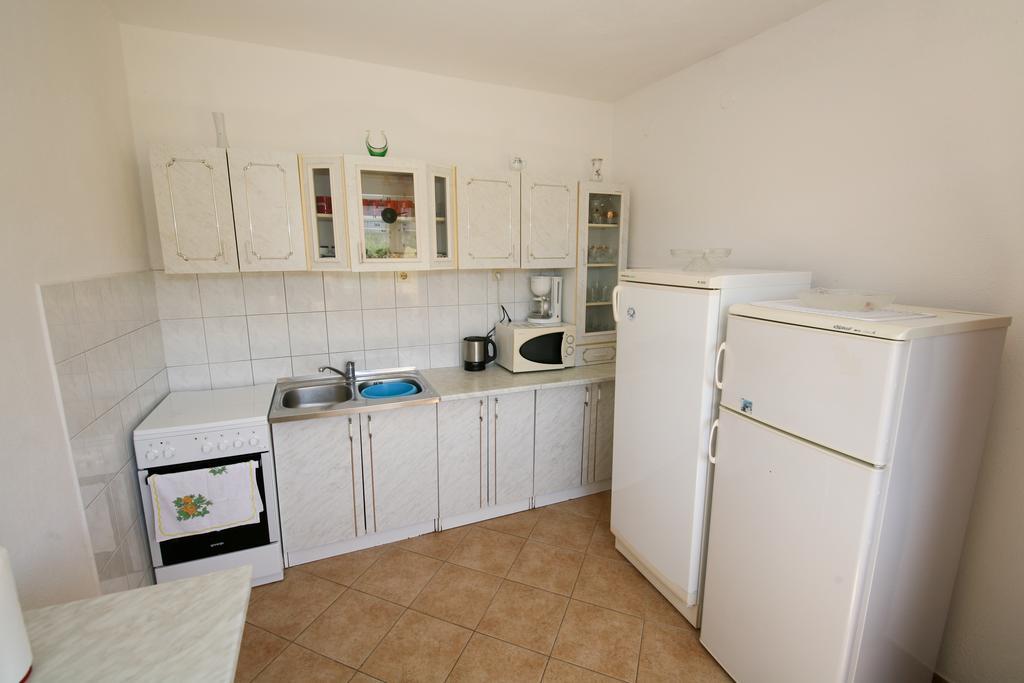 Apartment Merica Slatine Eksteriør bilde